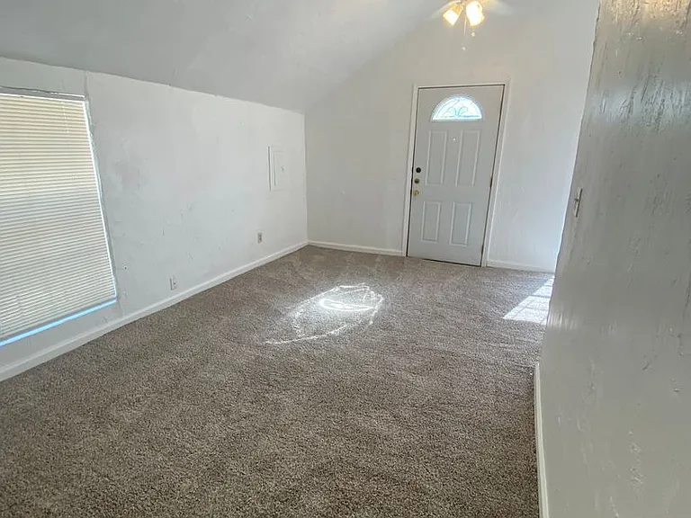 2800 Lafayette Ave #B — Photo 4