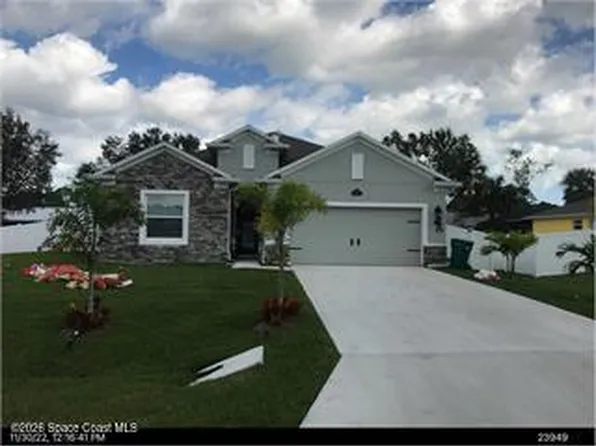 1518 Polynesian Ln, Sebastian, FL 32958