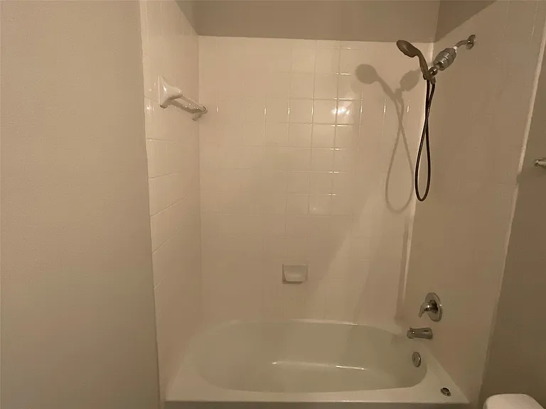 142 Jubilee Dr — Photo 16