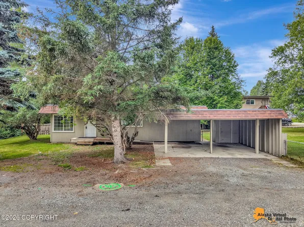 7440 Glade Pl, Anchorage, AK 99518