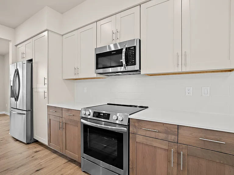 13730 Manor Way #E5 — Photo 10