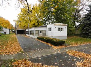 206 E Lincoln St, Ashley, IN 46705