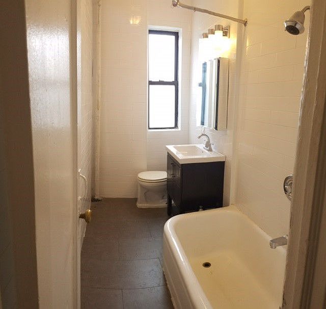 2nd image of 322 Linden Blvd APT 4A