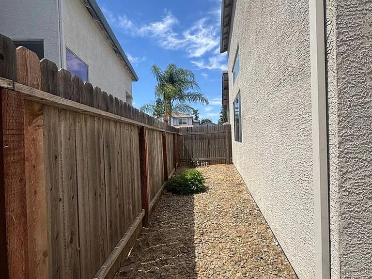 5418 Moonlight Way — Photo 14