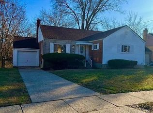 1116 Madeleine Cir, Cincinnati, OH 45231