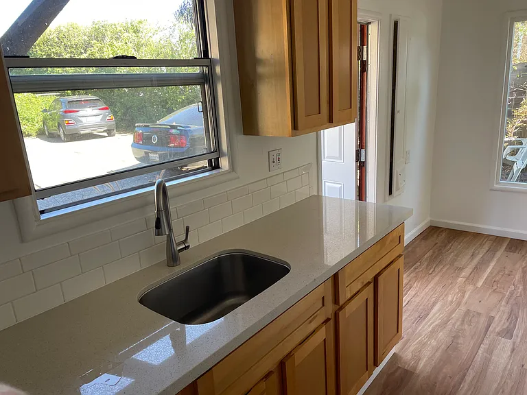 1727 San Pablo Ave — Photo 13