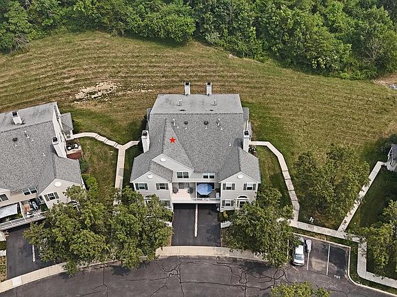 4th image of 716 Thornhill Dr