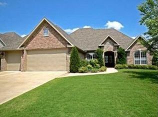 5407 S 45th Ct, Rogers, AR 72758