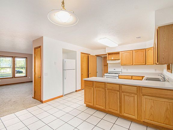 5th image of 10437 Sunshine Dr