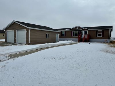 709 Aster Loop, Minot, ND, 58701