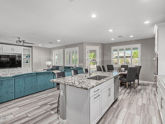 3rd image of 9962 W VILLA HERMOSA --