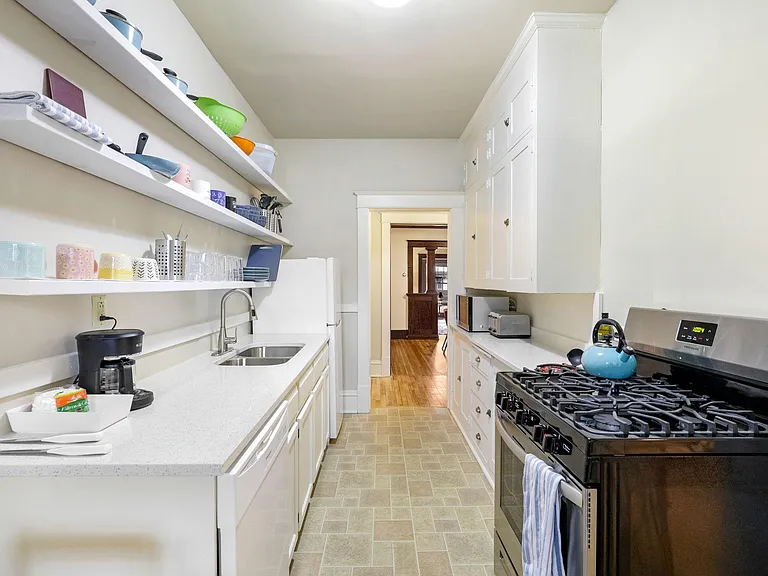 971 Goodrich Ave — Photo 20