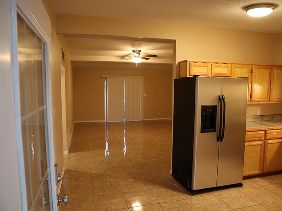 5th image of 818 Walnut Ave #B
