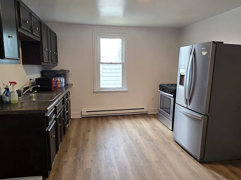 2706 W 7th St — Photo 17