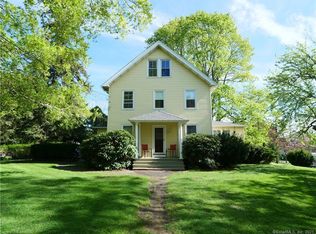 465 Boston St, Guilford, CT 06437