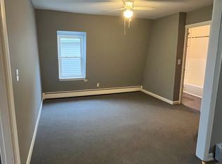 621 3rd St APT 3S, Fall River, MA 02721