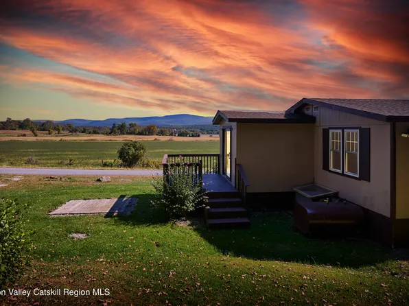 65 Tims Road, Ancram, NY 12502