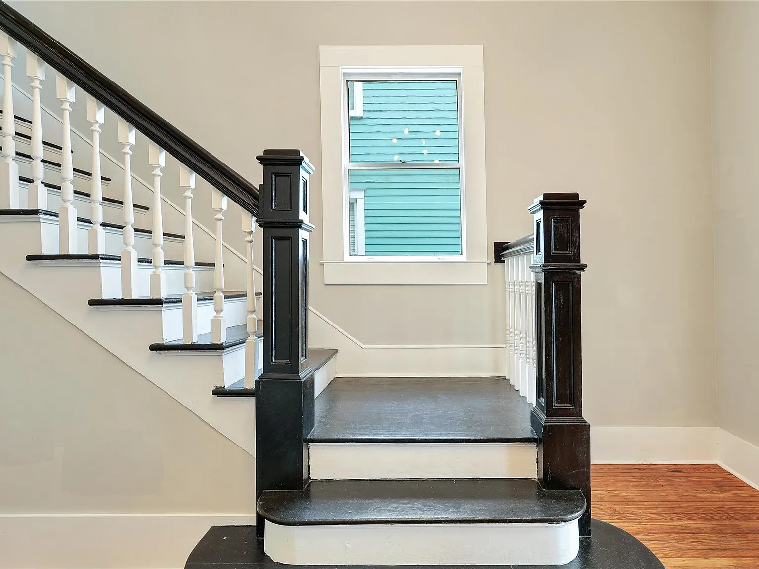 3 bed, 1409 sqft, $2,600 — Photo 3