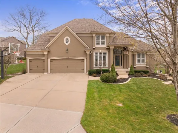 13129 W 128th St, Overland Park, KS 66213