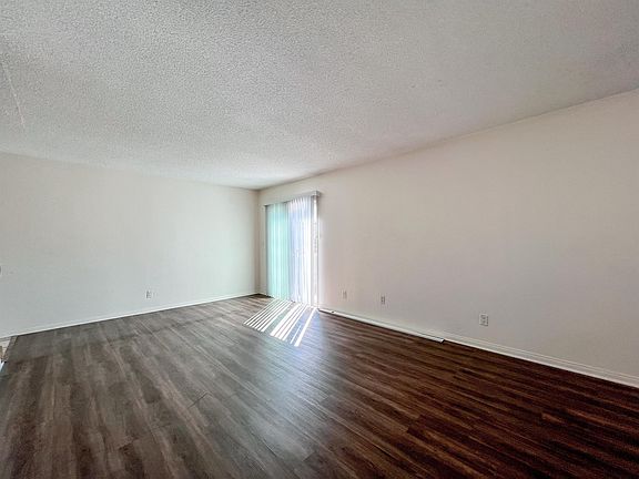 5th image of 3505 Emerald St #11092557
