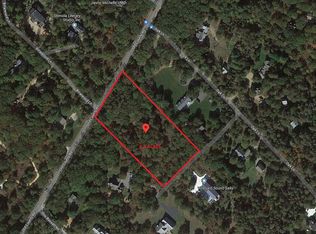 90 Old County Rd, West Tisbury, MA 02575