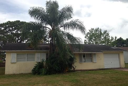 1st image of 256 SE Twig Av Avenue