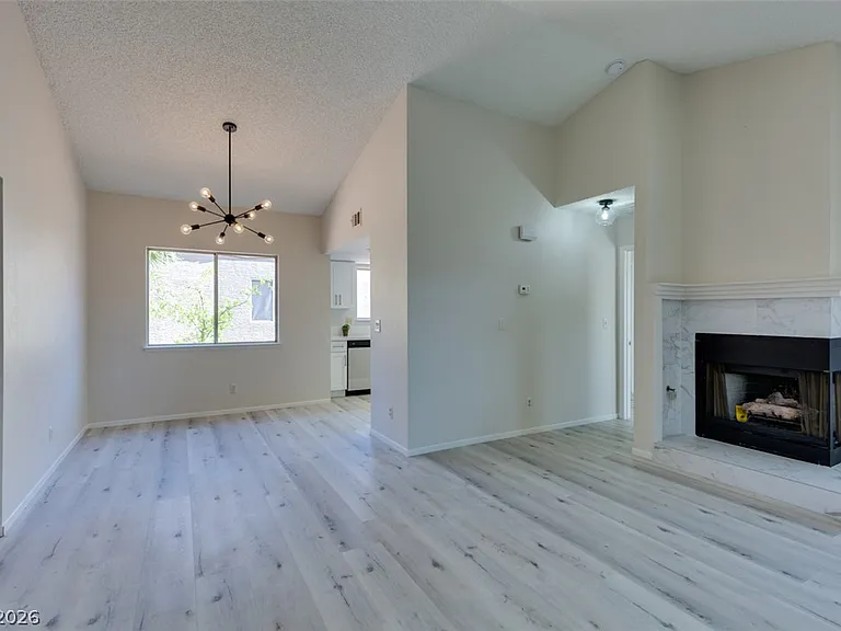 582 Searchlight Dr — Photo 14