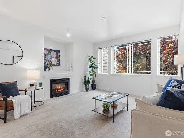 13301 SE 79th Place #C205, Newcastle, WA 98059