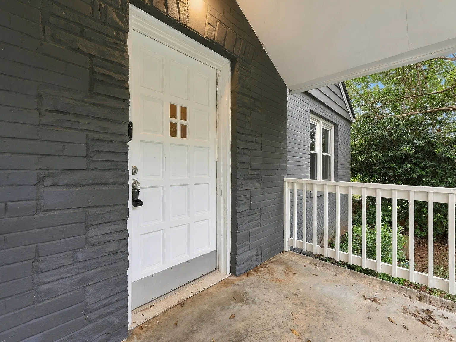3 bed, 1470 sqft, $2,500 — Photo 2
