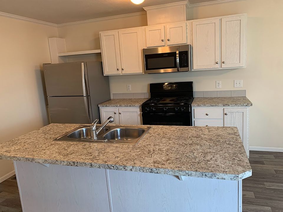 1st image of 47 Bluebird Hill Dr #102