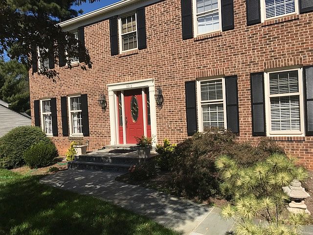 2nd image of 9916 Chase Hill Ct