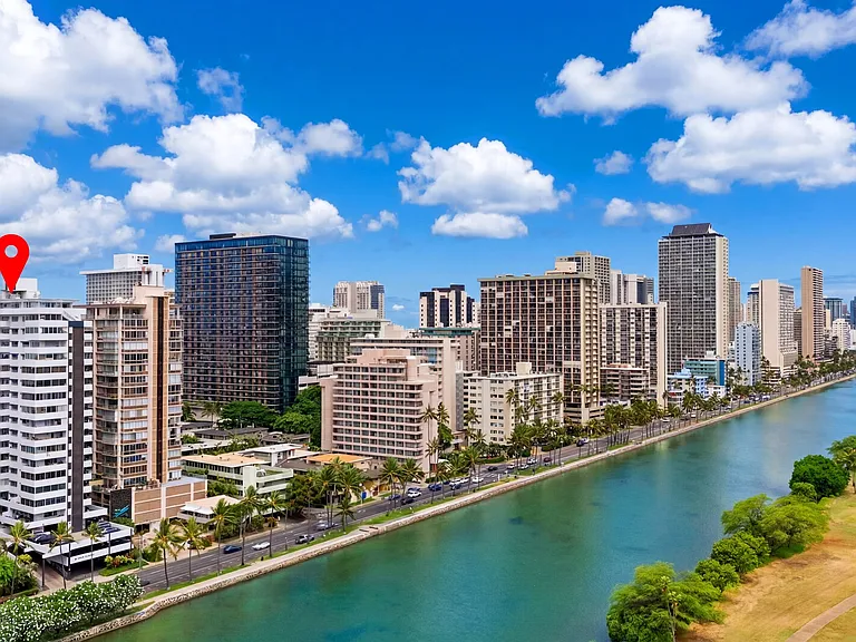 Ala Wai Blvd — Photo 20