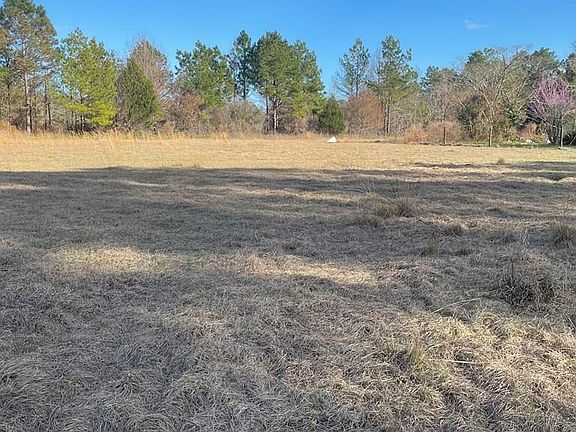 2nd image of 1564 Chapman Plantation Rd