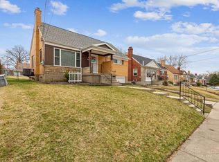 3656 Edgebrook Dr, Green Township, OH
