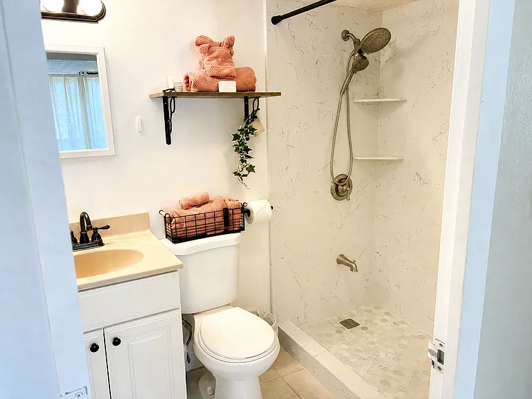 2281 Ala Wai Blvd #902 — Photo 22