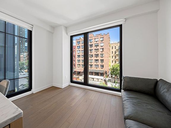 3rd image of 500 W 45th St #328