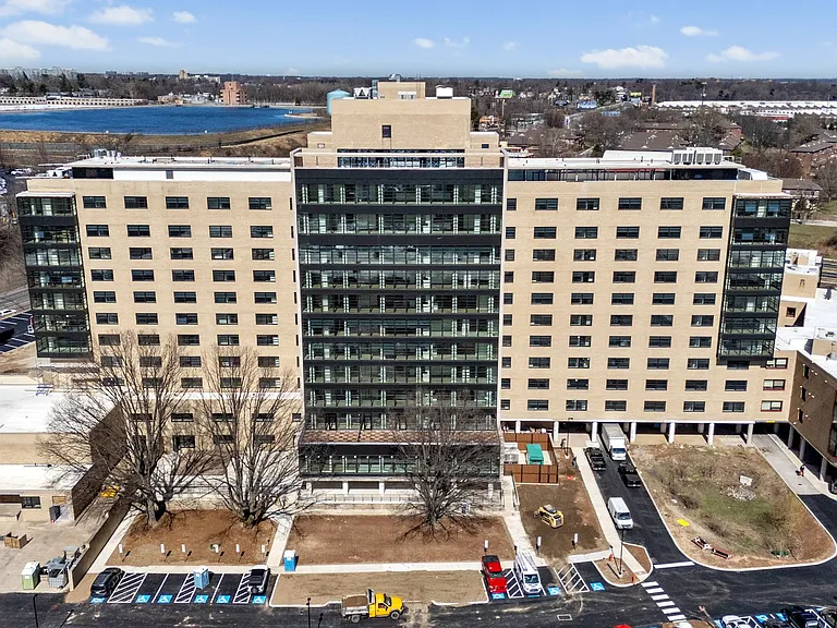The Tower at Henry — Photo 3