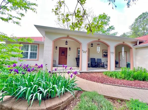 11 Saint Andrews Ln Unit 9, Eureka Springs, AR 72631