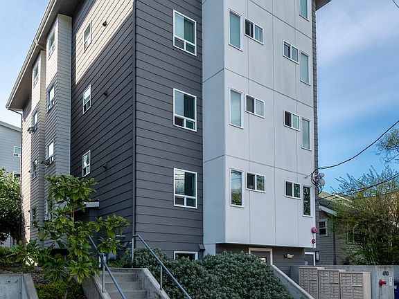 2nd image of 4743 21st Ave NE APT 207