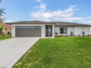 2211 NE 19th Pl, Cape Coral, FL 33909