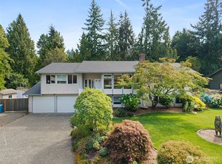 17215 77th Ave W, Edmonds, WA 98026