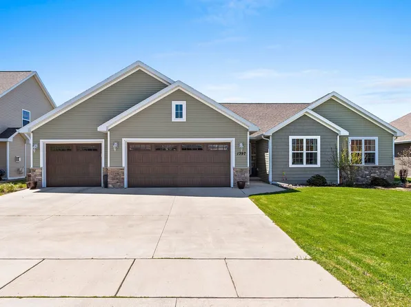 1397 Lear Ln, De Pere, WI 54115