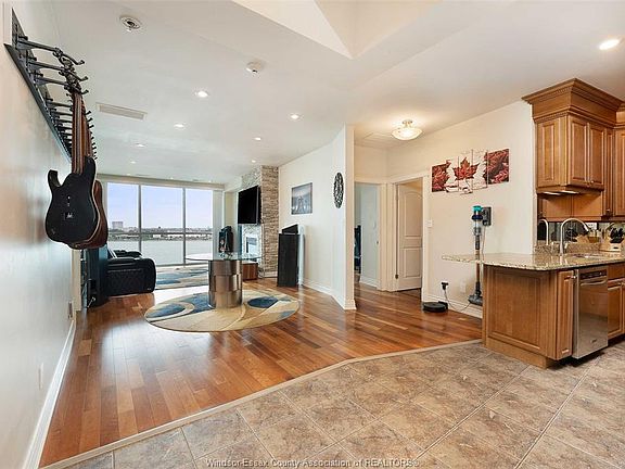 5th image of 1225 Riverside Dr W #803