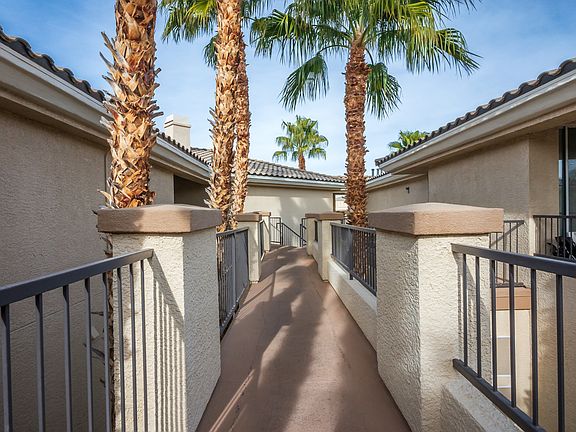 4th image of 7123 S Durango Dr #304-1