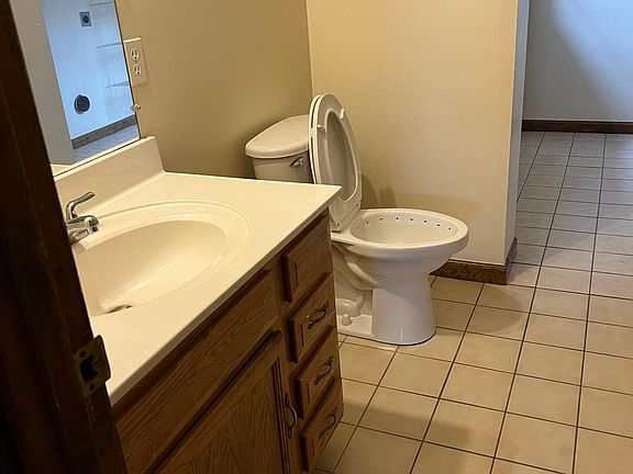 Three Piece Bathroom.