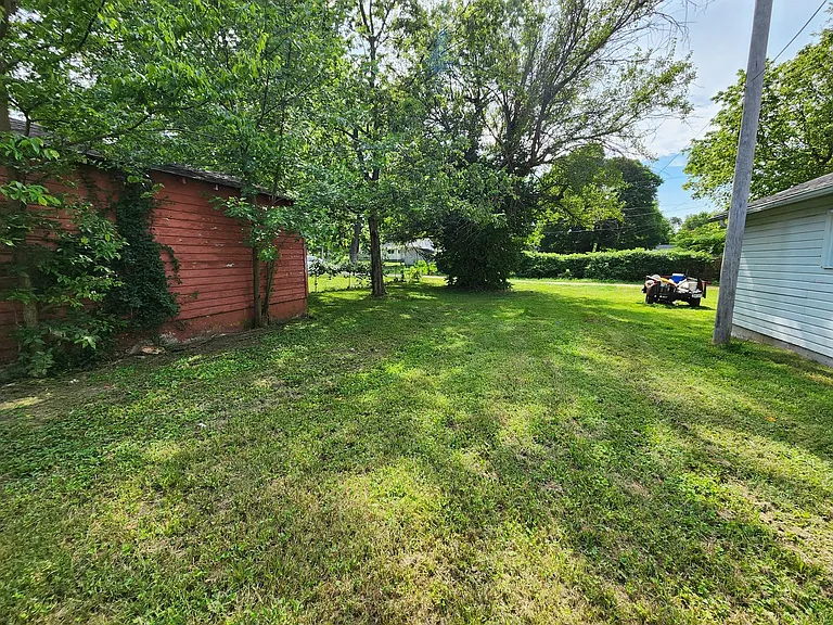 939 S Fort Ave — Photo 23