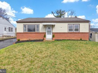 1034 Mount Aetna Rd, Hagerstown, MD 21740