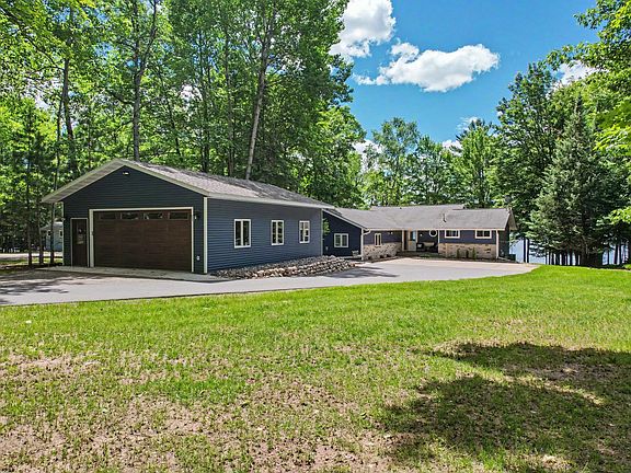 2nd image of 4405 Maple Dr