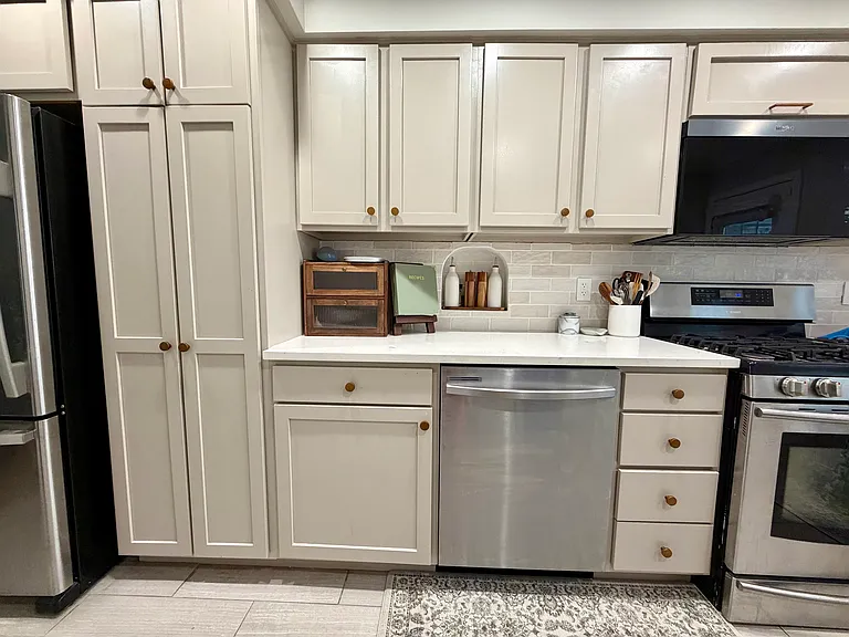 815 S Potomac St — Photo 11