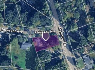15 Pleasant Ave, Tonka Bay, MN 55331